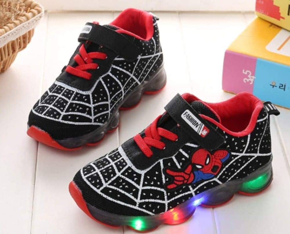 chaussures led.jpg