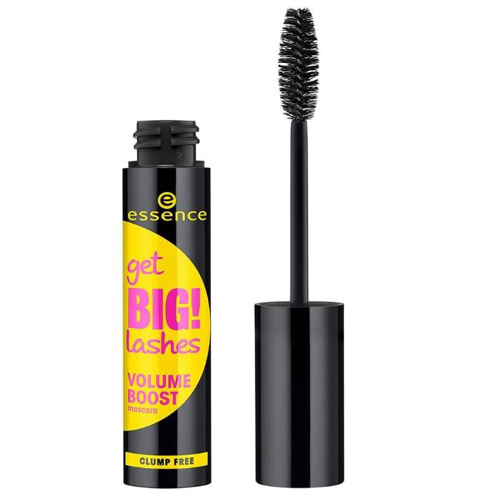 mascara essence.jpg