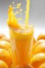 4130976-image-d-39-un-verre-de-jus-d-39-orange-avec-des-fruits-a-proximite.jpg