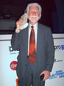 220px-2007Computex_e21Forum-MartinCooper.jpg