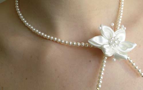 collier-perle-fleur-mariage-i.jpg